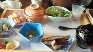 きらの里食事 (1)